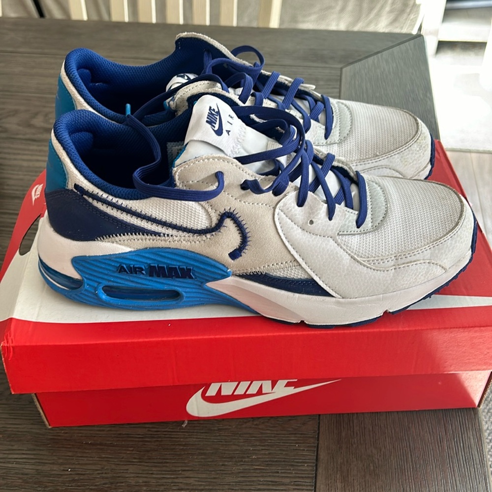 MEN'S NIKE AIR MAX EXCEE SNEAKERS, worn only a few times